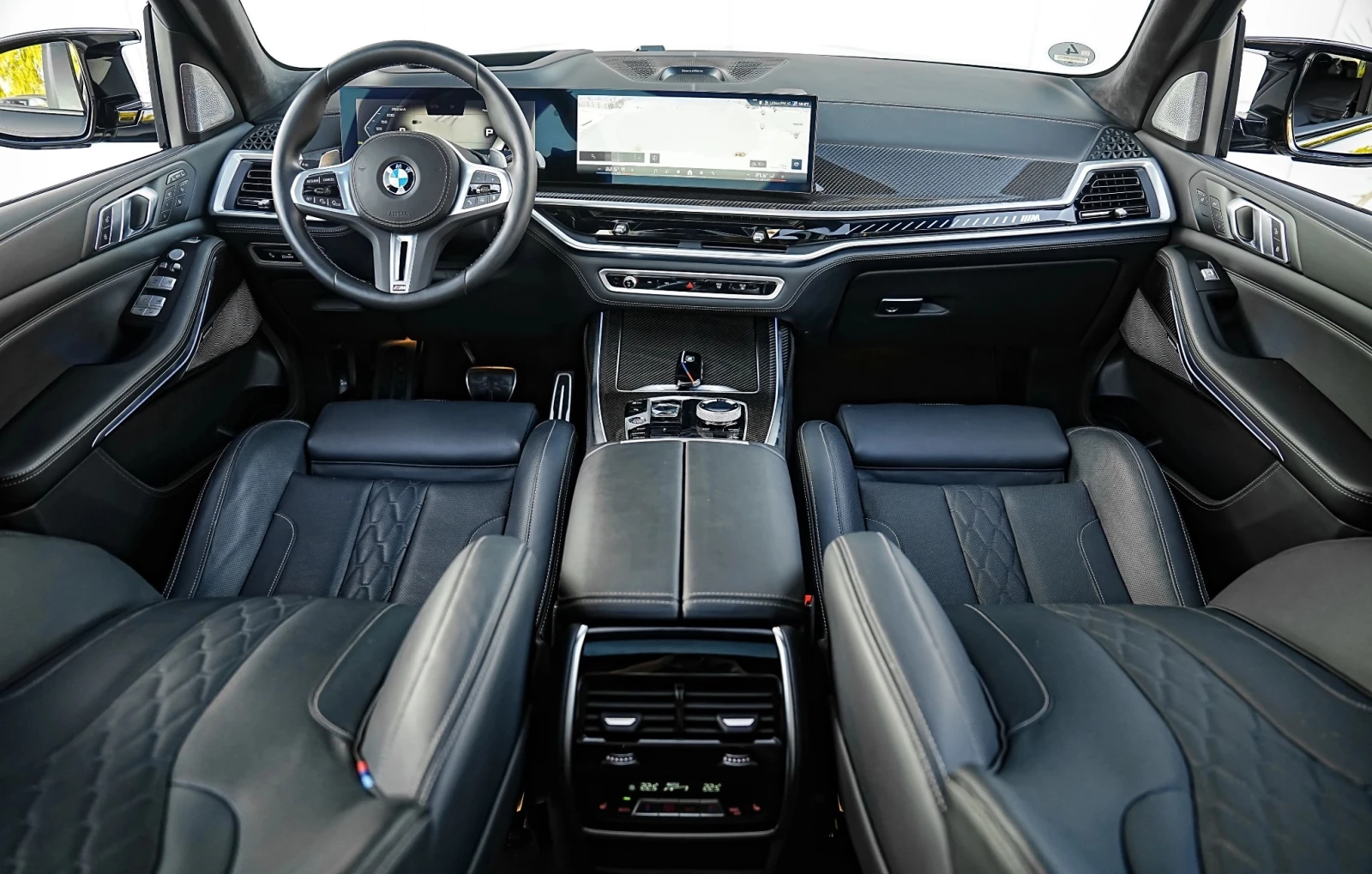 BMW X7 M60i xDrive 4.4 V8 , снимка 8 - Автомобили и джипове - 56207580