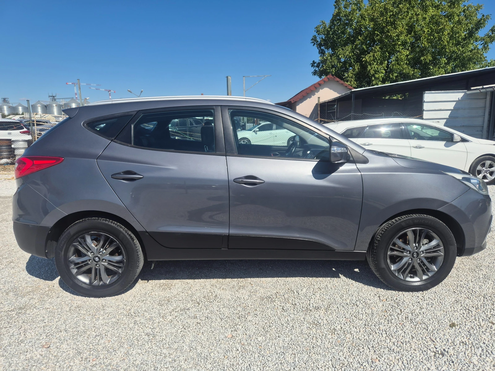 Hyundai IX35 Restyling  NAVI, снимка 4 - Автомобили и джипове - 56232022
