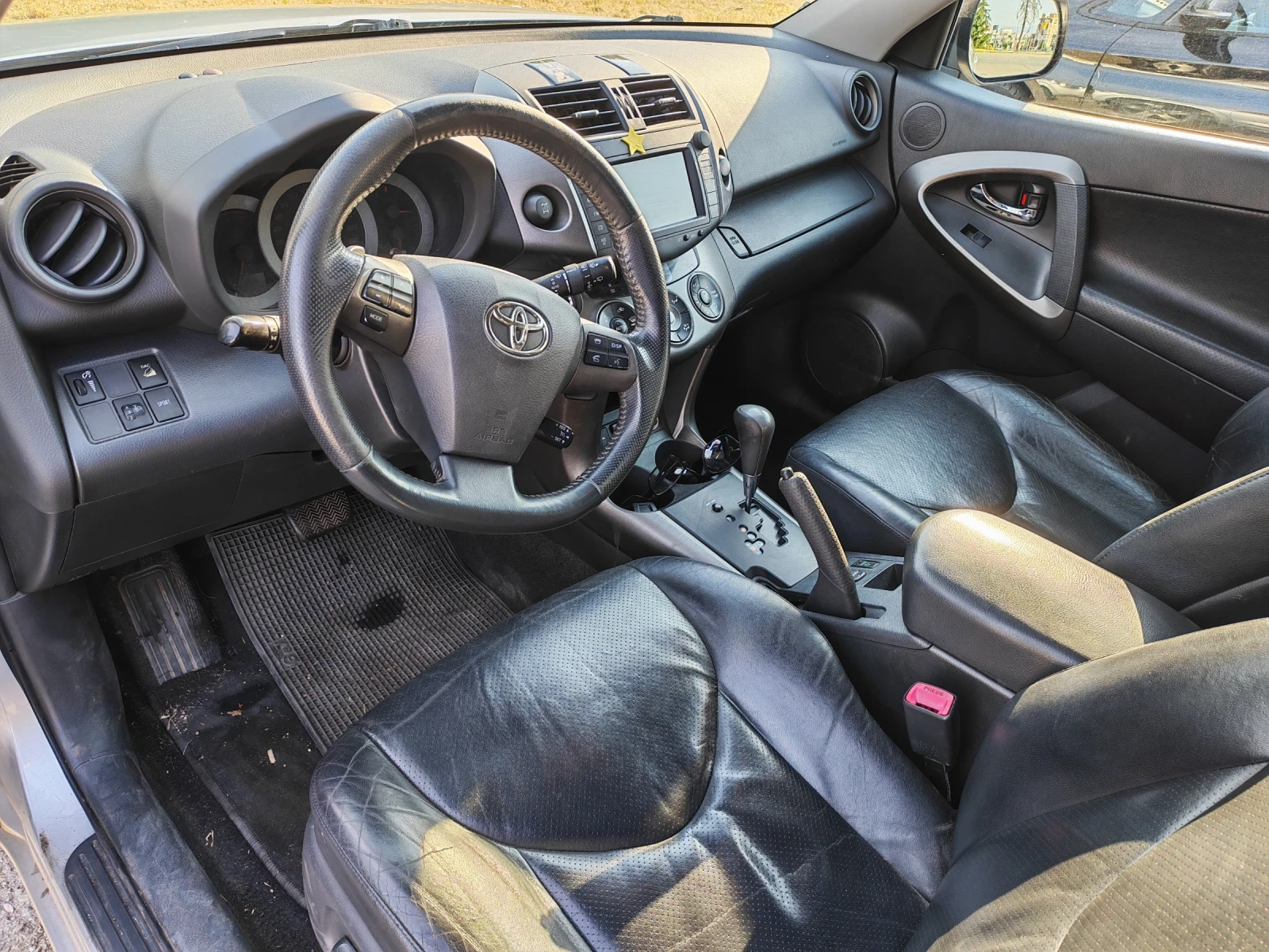 Toyota Rav4, снимка 3 - Автомобили и джипове - 56482183