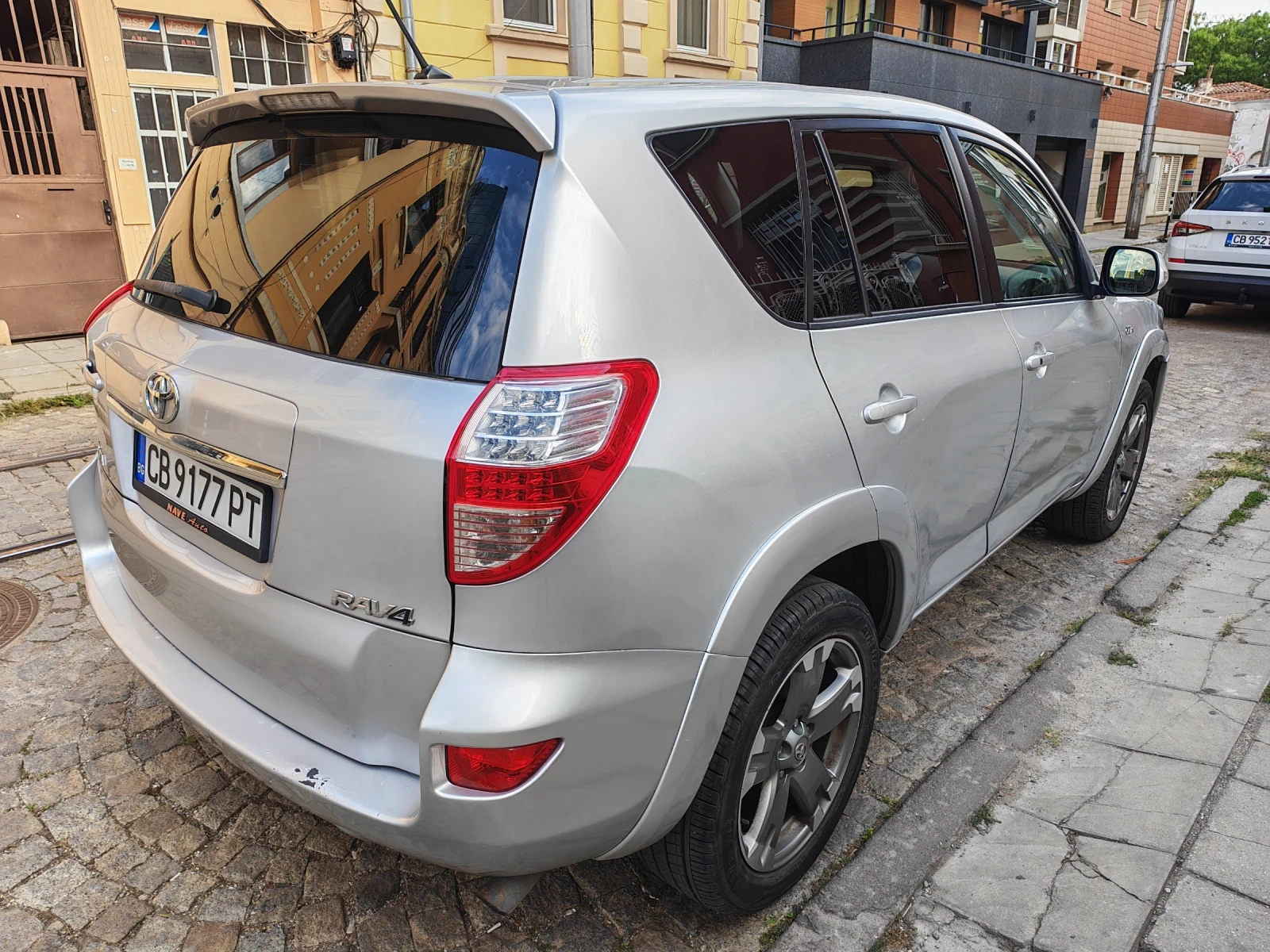 Toyota Rav4, снимка 10 - Автомобили и джипове - 56482183