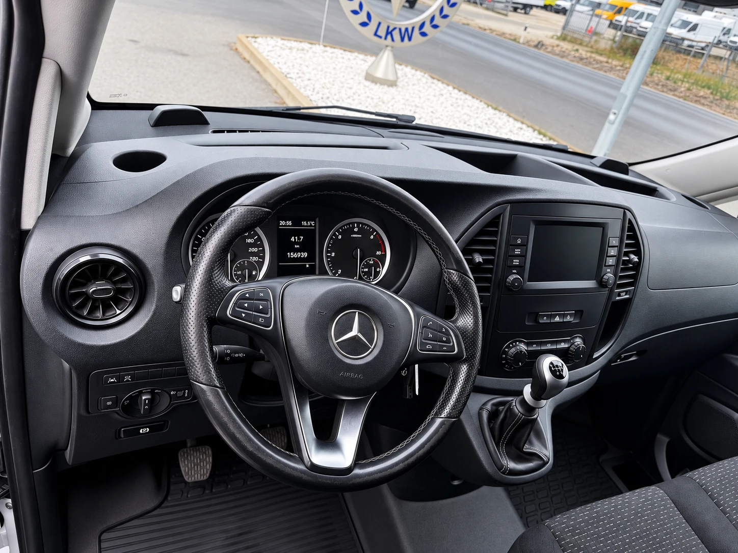 Mercedes-Benz Vito 114 CDI W447| 2020г. | 156 939 км, снимка 8 - Бусове и автобуси - 56233508