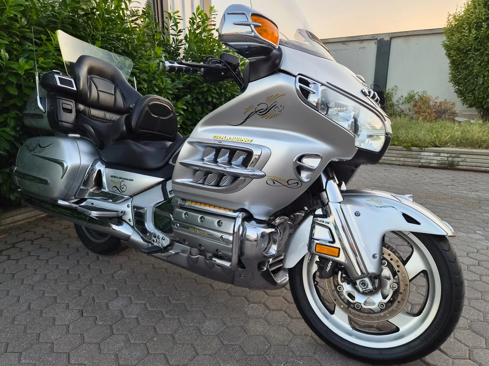 Honda Gold Wing СУПЕР СЪСТОЯНИЕ, снимка 4 - Мотоциклети и мототехника - 55618720