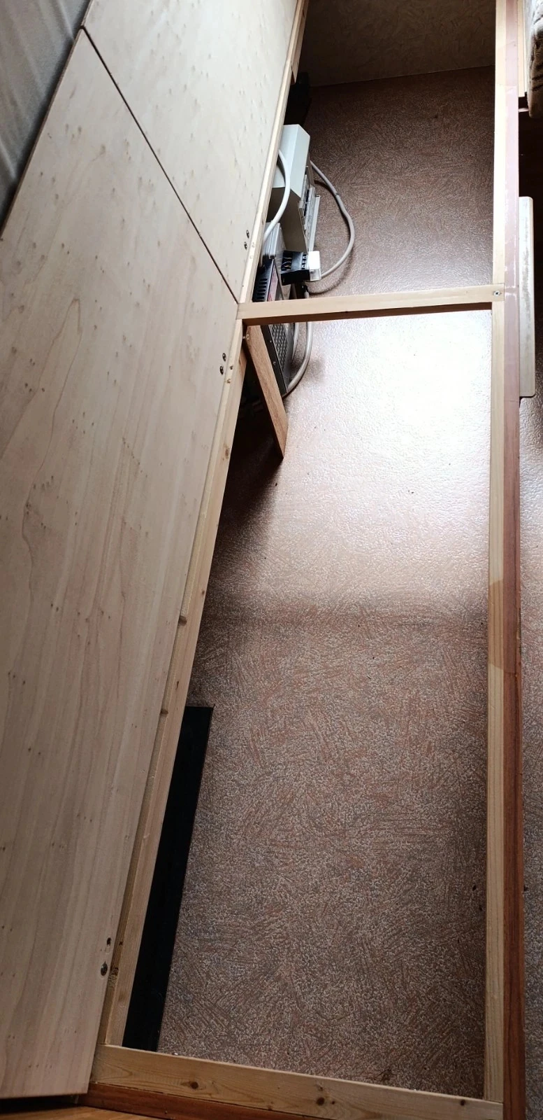 Каравана Rapido 31T Разтягащ таван.Форселт, снимка 10 - Каравани и кемпери - 52910906