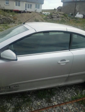 врата предна лява Опел Астра Н кабрио