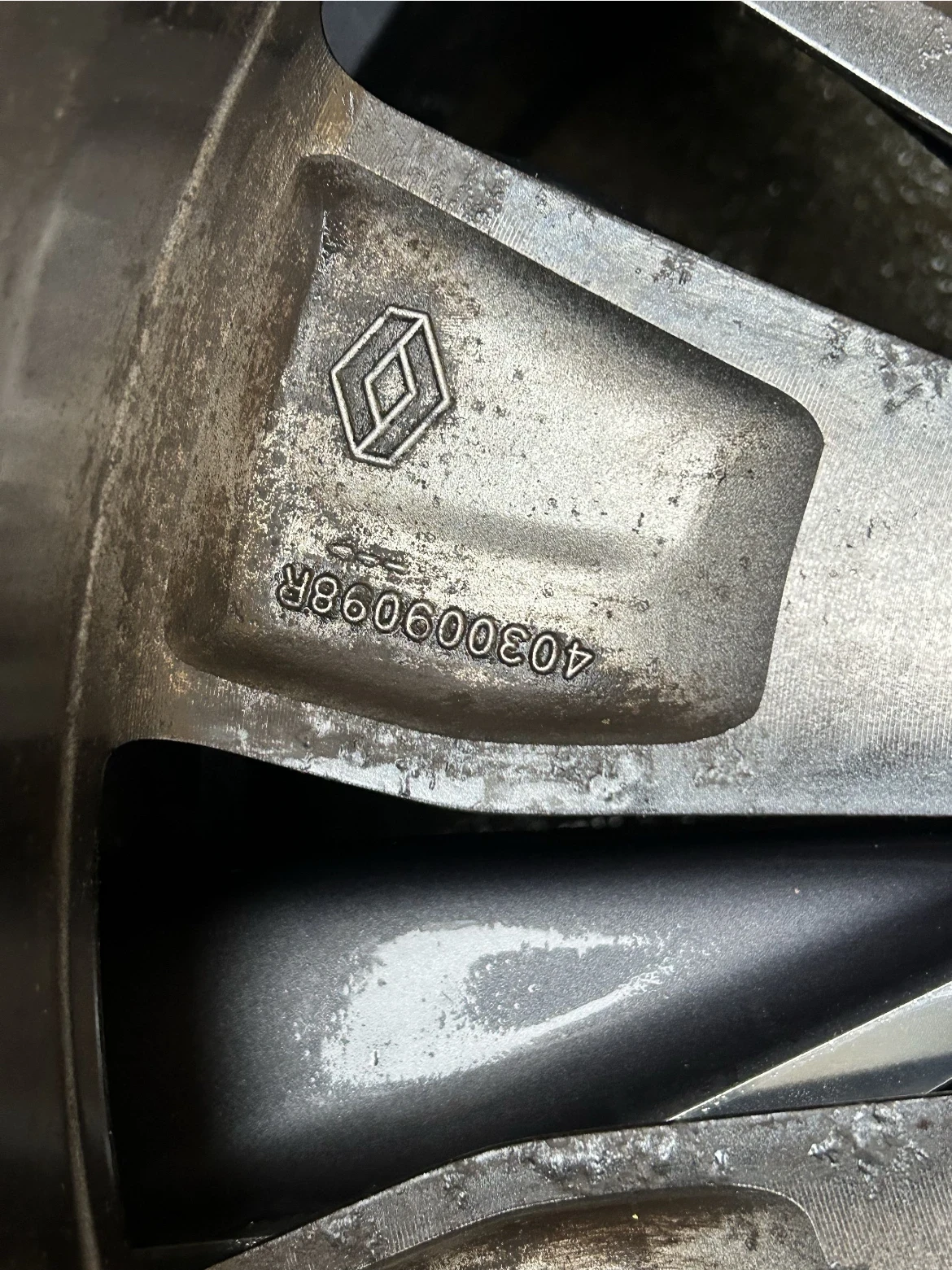   Renault | Mobile.bg   7