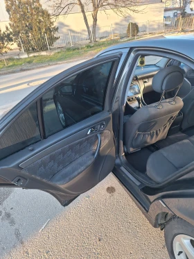 Mercedes-Benz C 220 2.2 CDI, снимка 12