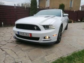 Ford Mustang 5.0 GT/CS 1