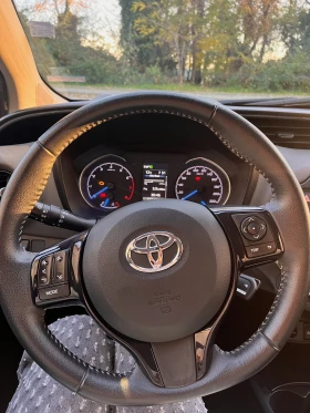 Toyota Yaris 1.0 - km22000, снимка 13