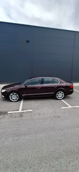 Skoda Superb 2.0 TDI - 6600 € / 12908.48 лв. - 74565293 6