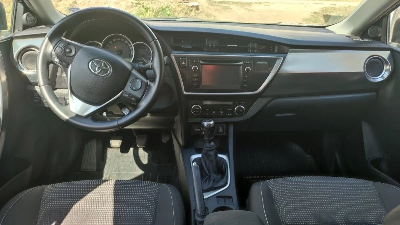 Toyota Auris Touring Sport, 1.6, снимка 8 - Автомобили и джипове - 46776254