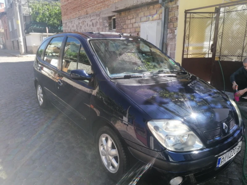 Renault Scenic, снимка 8 - Автомобили и джипове - 49452824