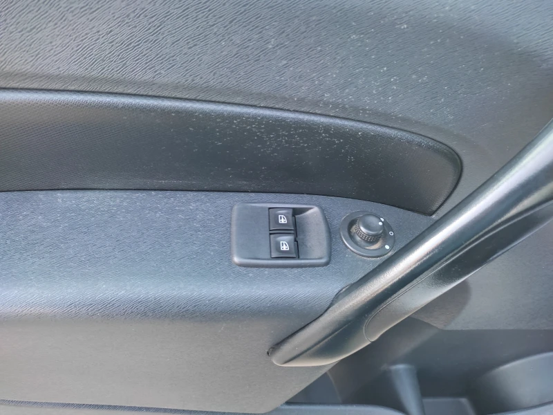 Renault Kangoo 1.5 DCI , снимка 11 - Автомобили и джипове - 51354758