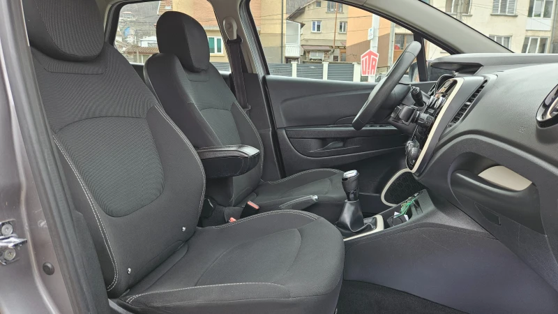 Renault Captur 1.5 Dci FACELIFT/2019g/Euro6b, снимка 13 - Автомобили и джипове - 53571106