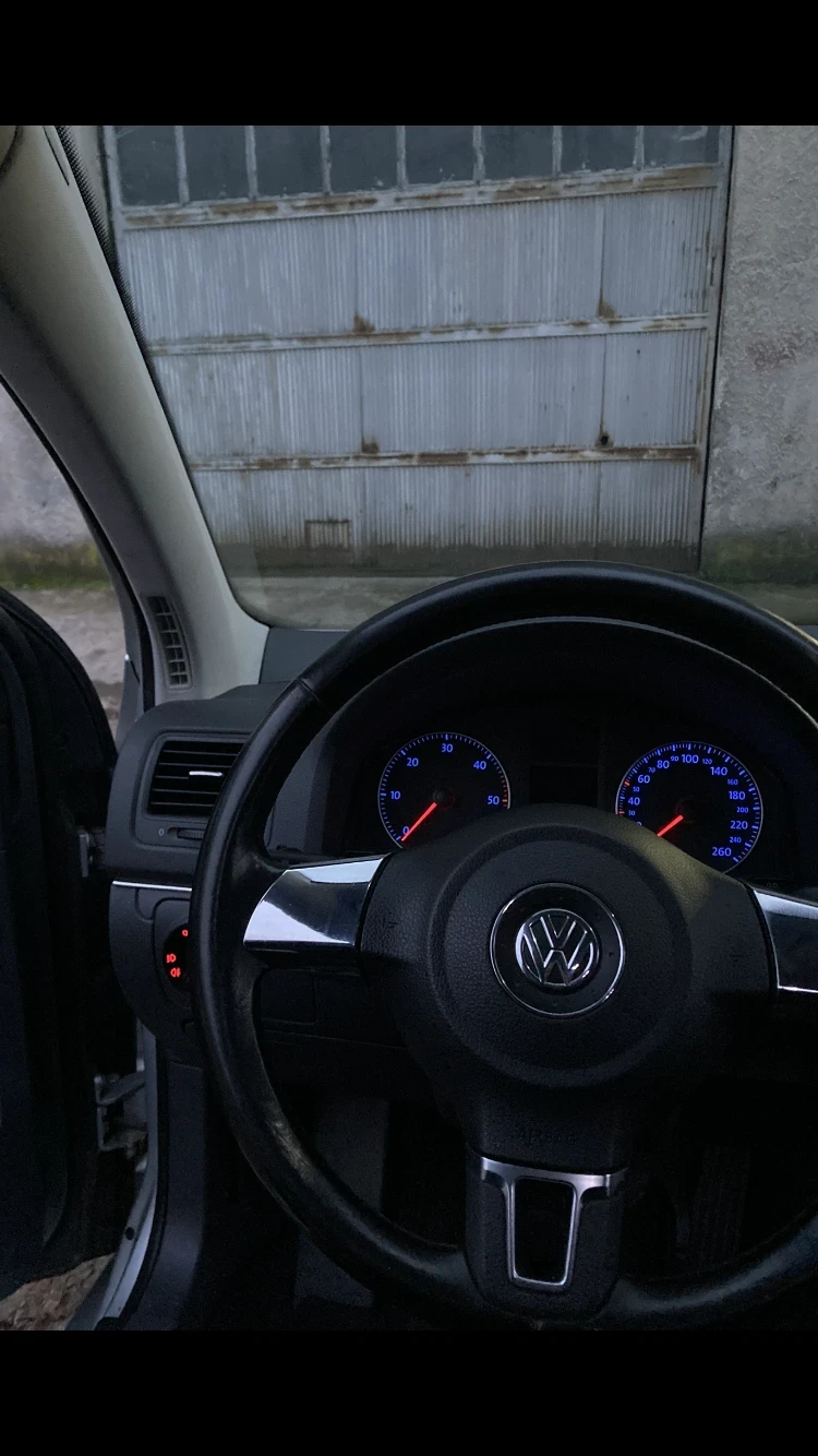 VW Golf 1.9TDI, снимка 7 - Автомобили и джипове - 52671675