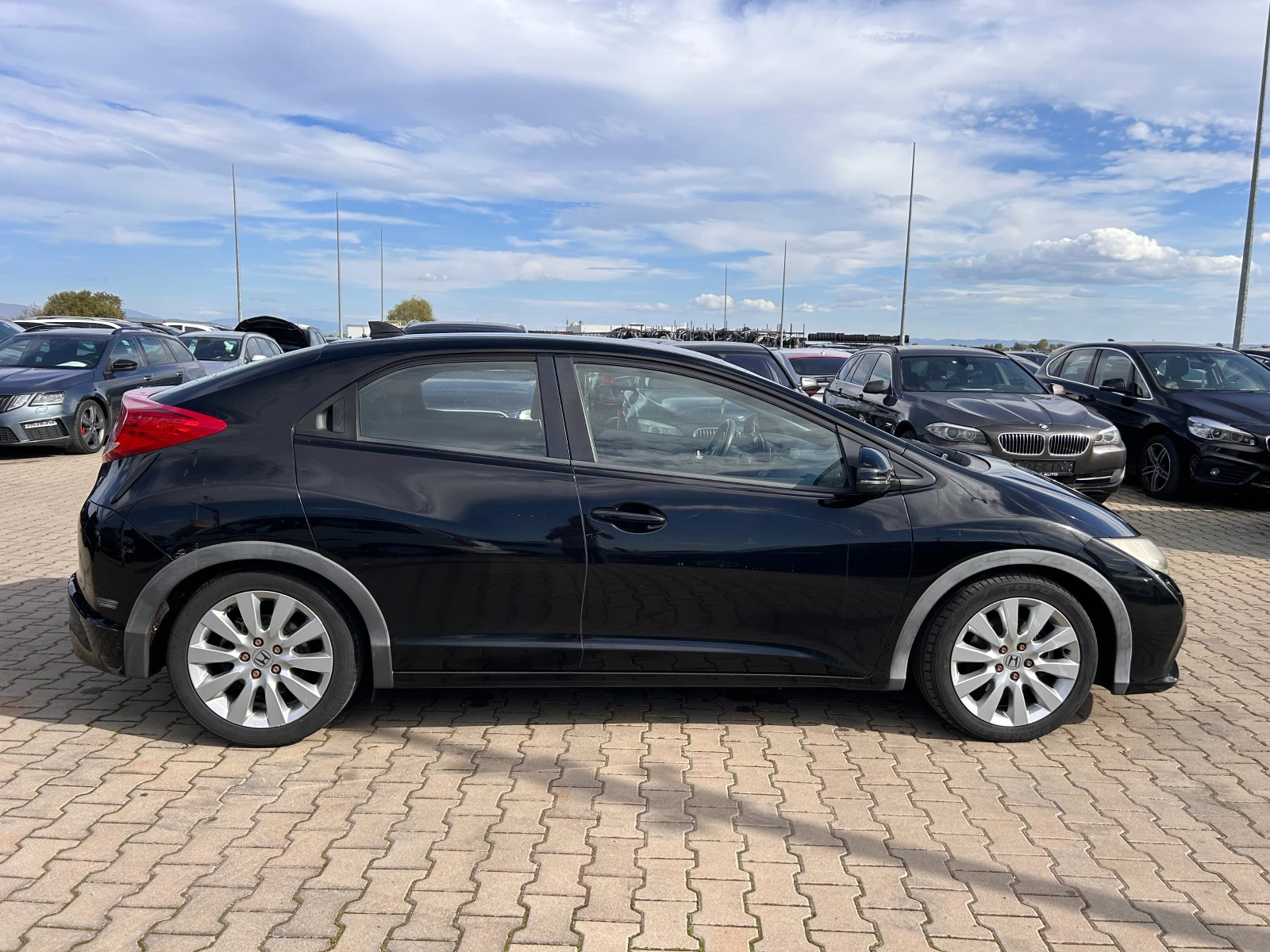 Honda Civic 1.6DTEC KAMERA EURO 5 - изображение 5