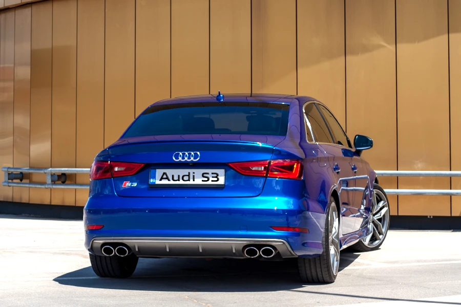 Audi S3 sedan, Sepang Blue Pearl - изображение 7
