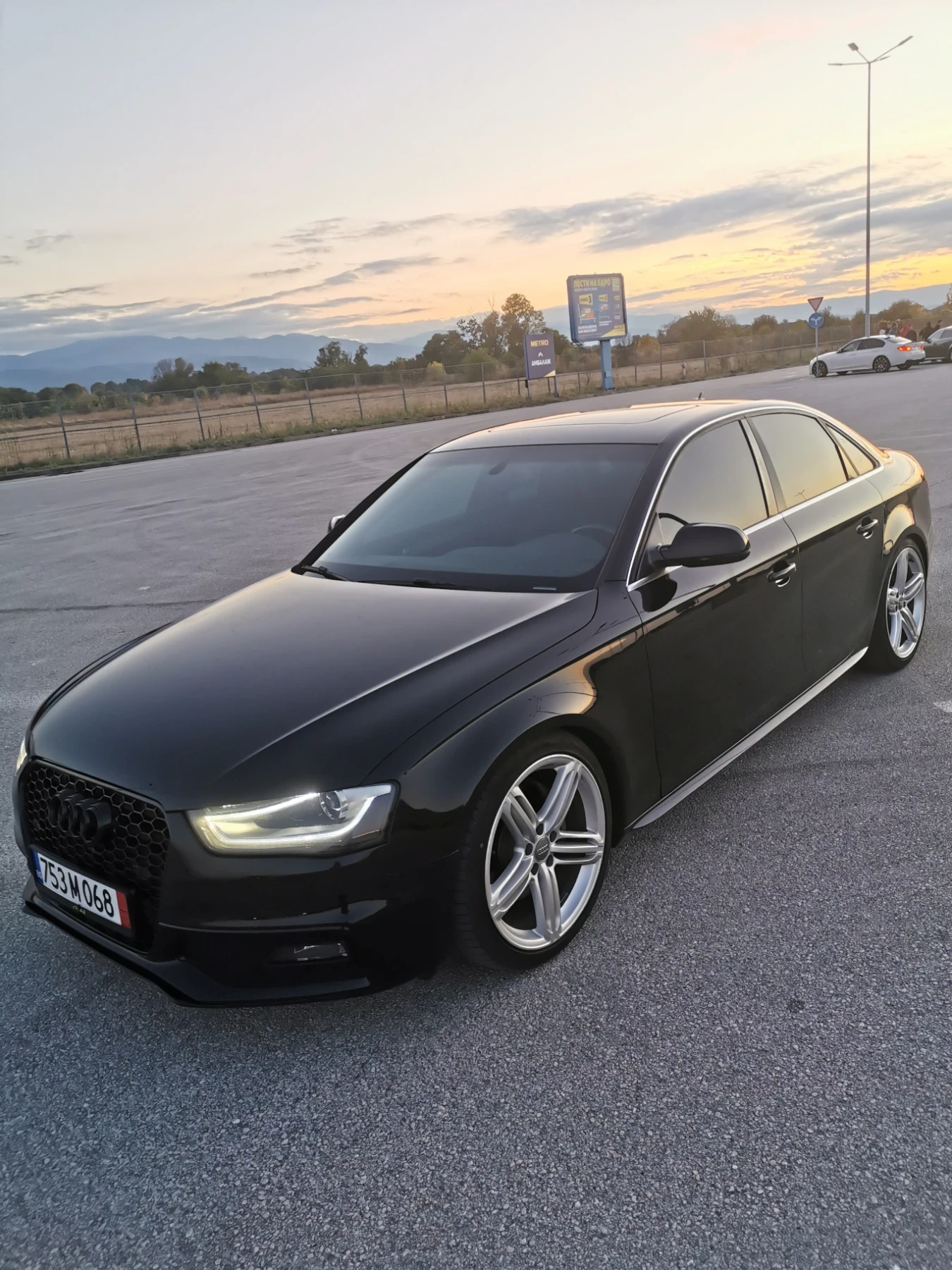 Audi A4 2.0TFSI quattro ZF8 carfax - изображение 2