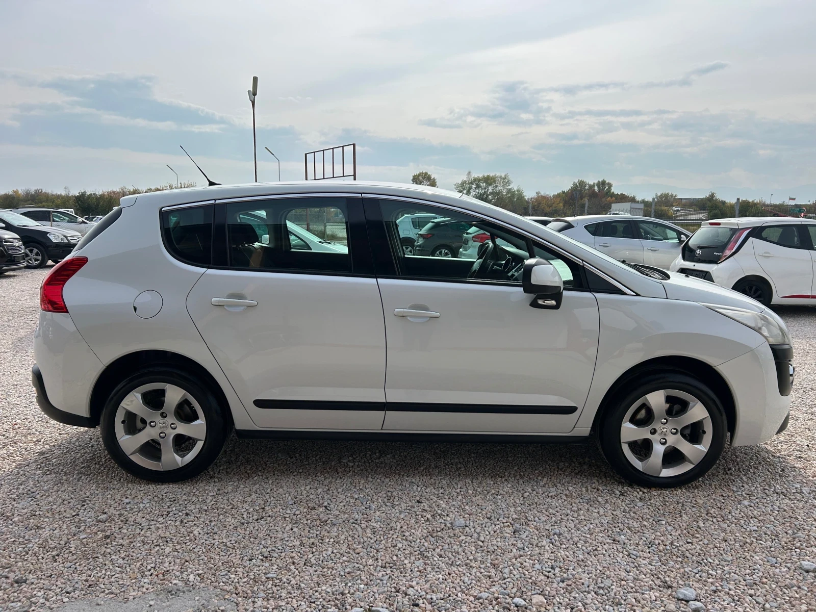 Peugeot 3008 * 1.6* 109к.с* AUTOMAT*  - изображение 6