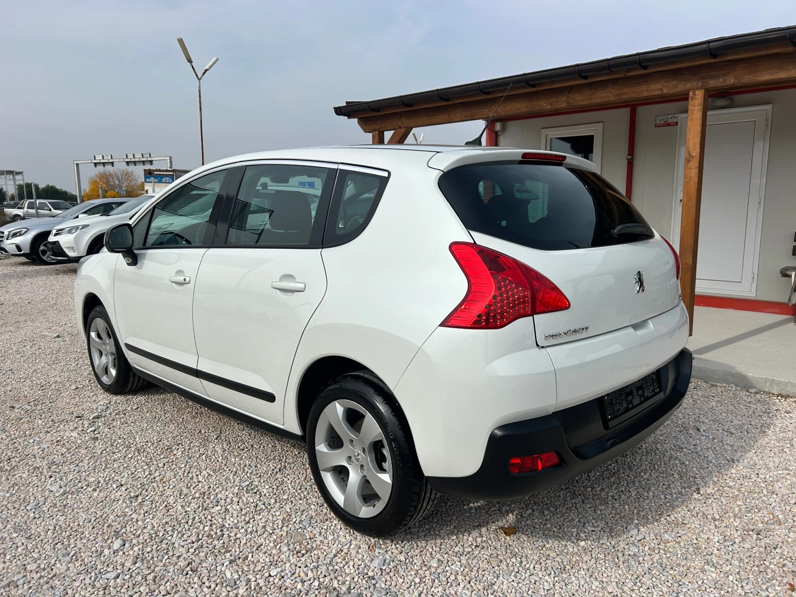 Peugeot 3008 * 1.6* 109к.с* AUTOMAT*  - изображение 3