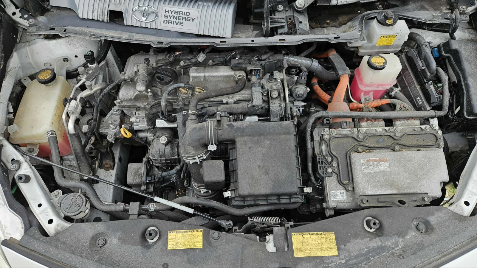 Toyota Prius 1, 8 - изображение 5