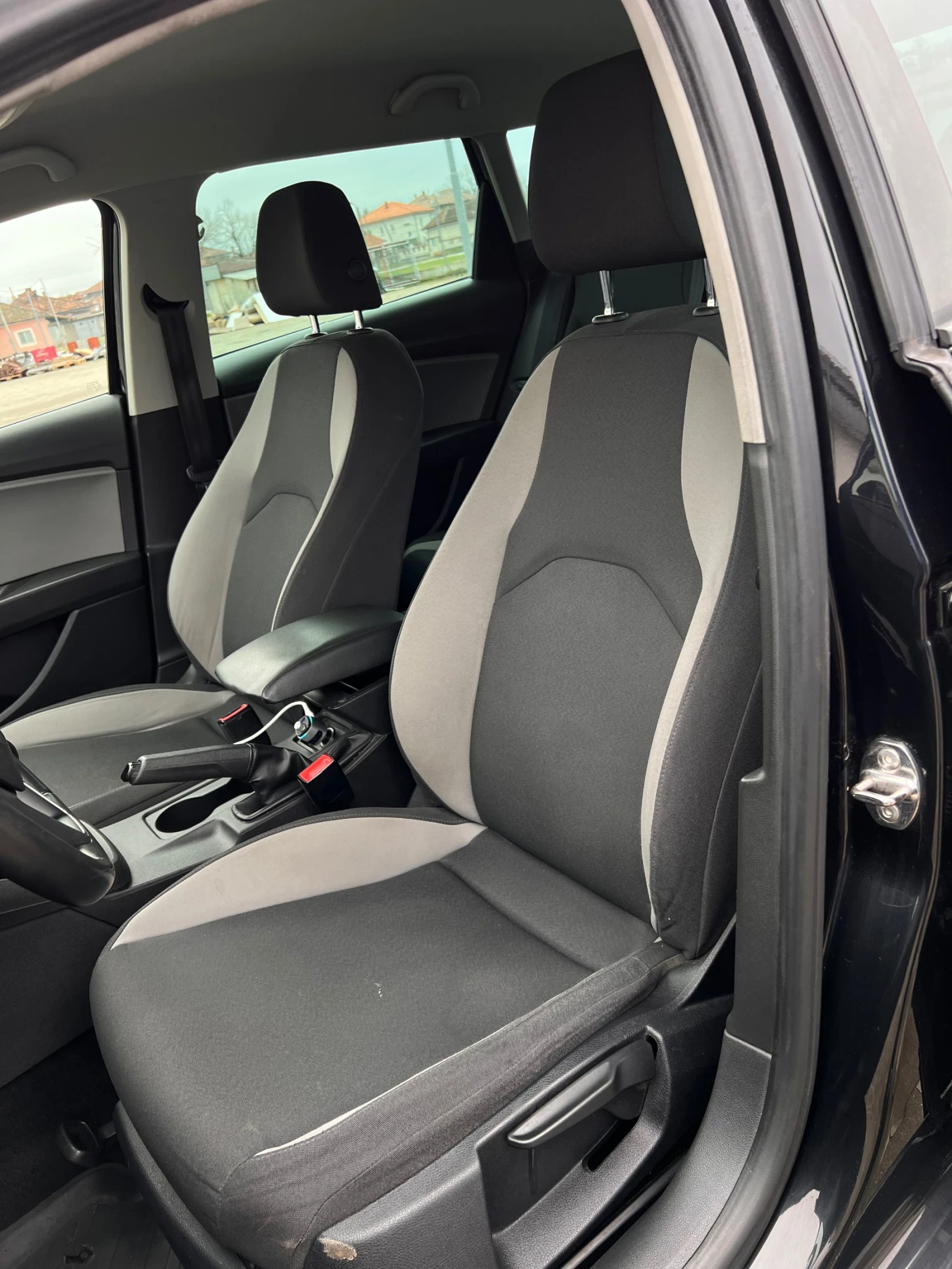 Seat Leon ST 1.6tdi 110�.�. ECOMOTIVE | Mobile.bg � ����������� 12