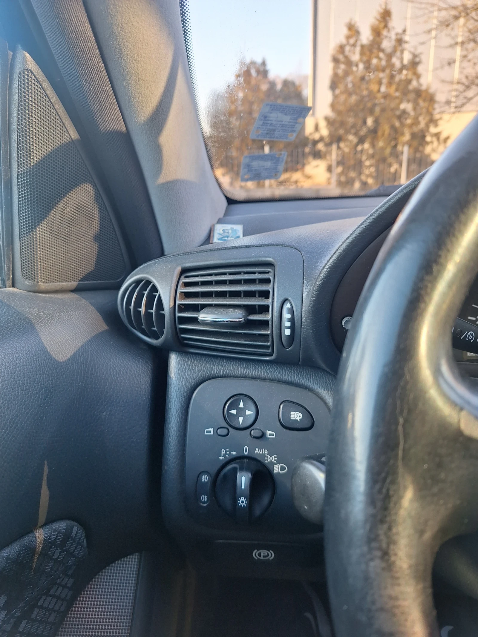 Mercedes-Benz C 220 2.2 CDI, снимка 8 - Автомобили и джипове - 53748235