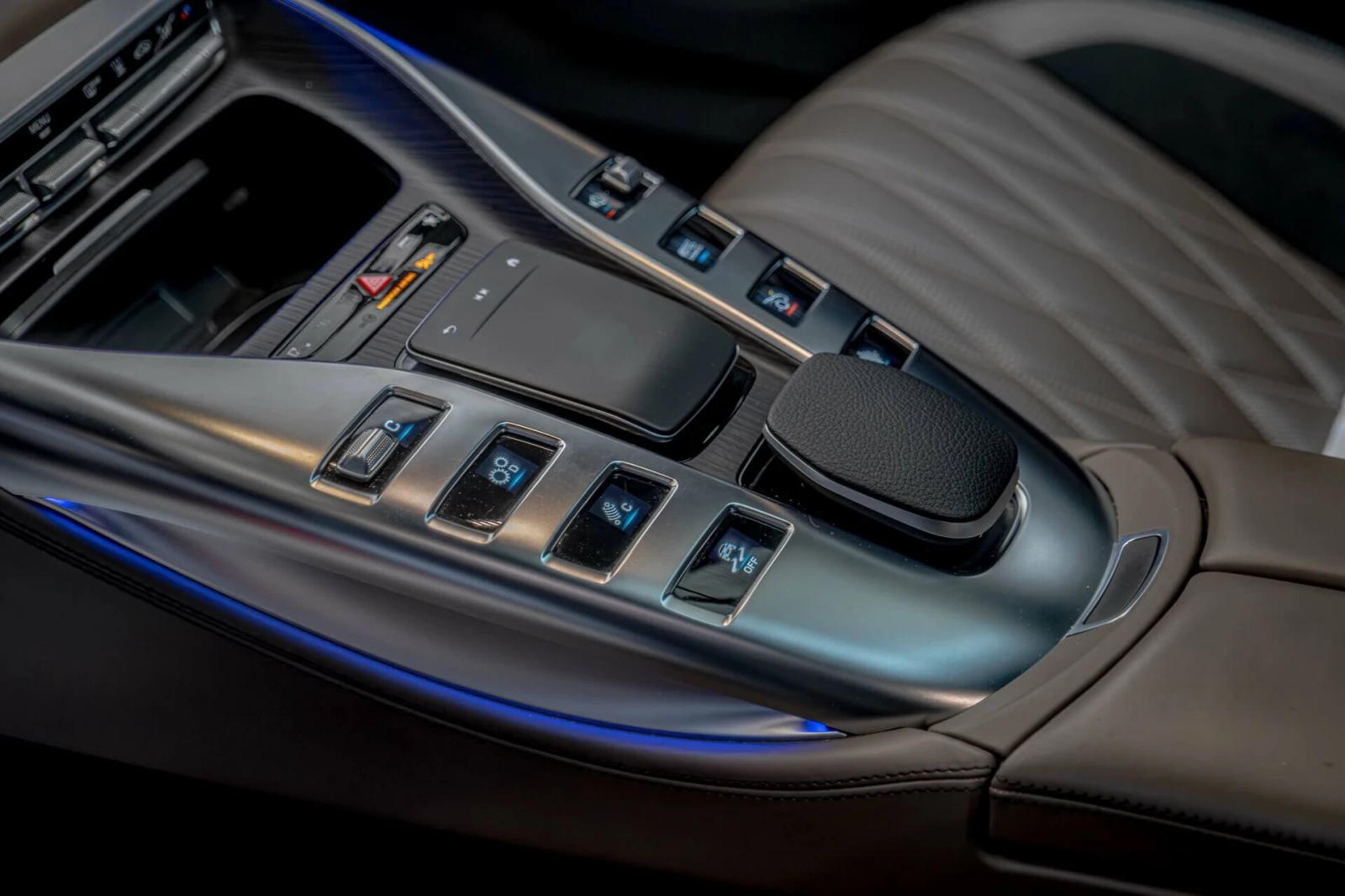 Mercedes-Benz AMG GT 63s E-Perf/Exclusive/Burmester/Обдухване/Керамика/, снимка 11 - Автомобили и джипове - 54072255