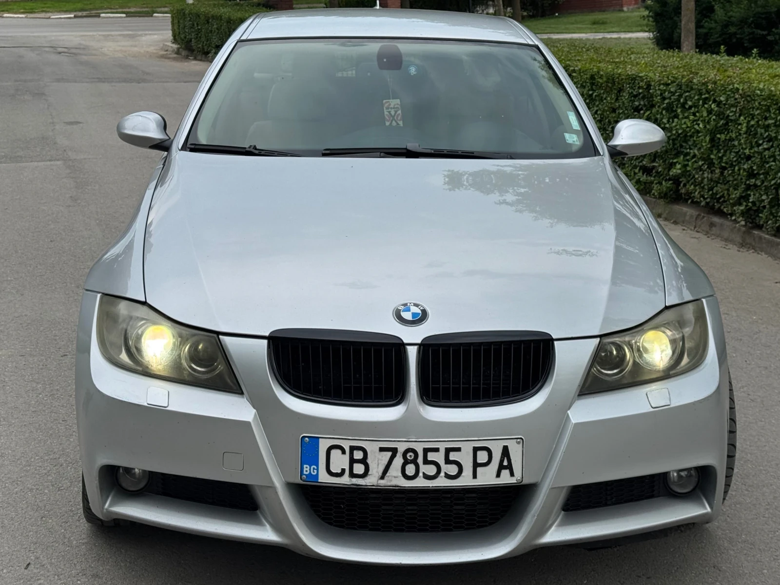 BMW 330 xd M-pack* Recaro* Navi, снимка 2 - Автомобили и джипове - 54306337