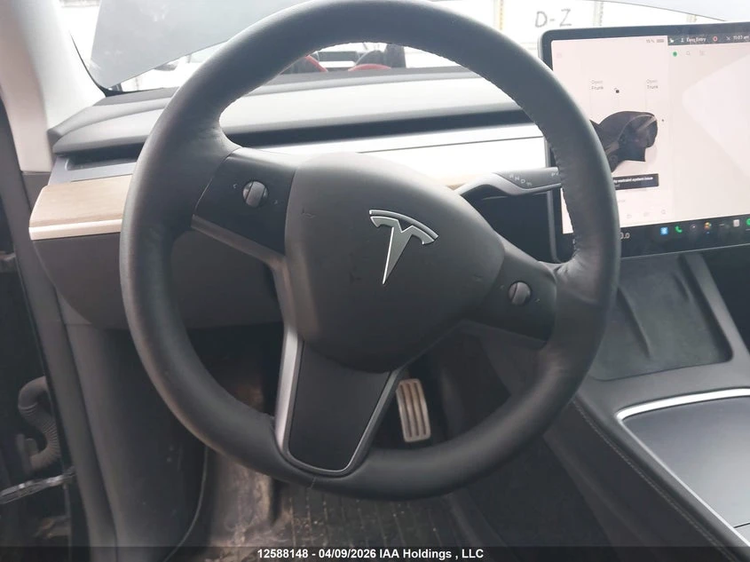 Tesla Model Y Perfromance, снимка 13 - Автомобили и джипове - 54656822