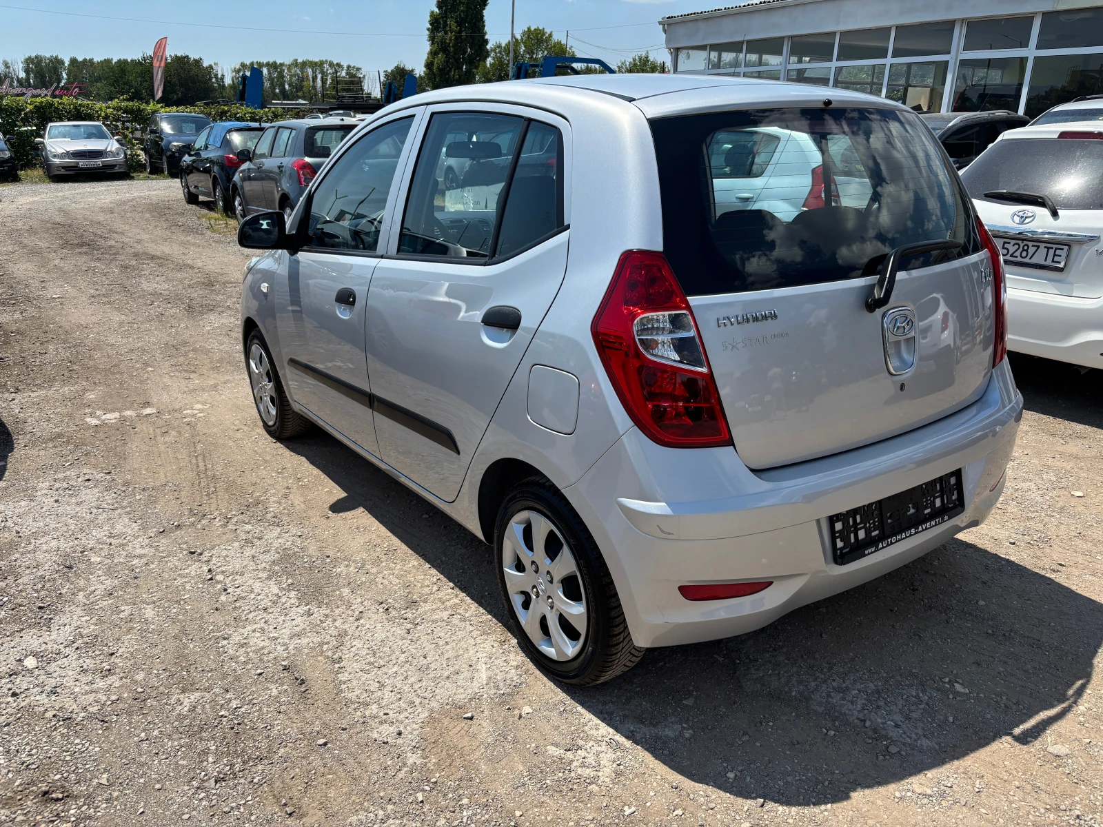 Hyundai I10 БЕНЗИН / 76 000KM ! / 5 STAR EDITION, снимка 5 - Автомобили и джипове - 55539675