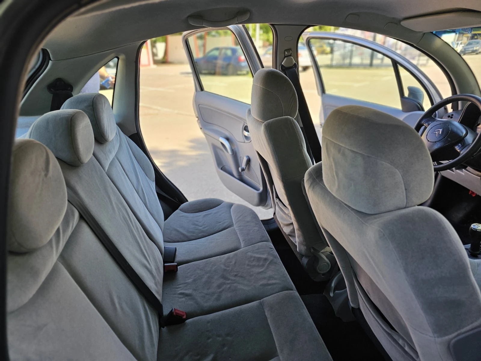 Citroen C3, снимка 6 - Автомобили и джипове - 55664002
