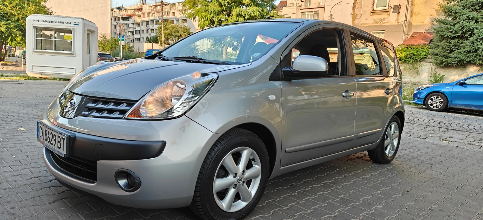 Nissan Note 1.6 Tekna, снимка 5 - Автомобили и джипове - 55936513