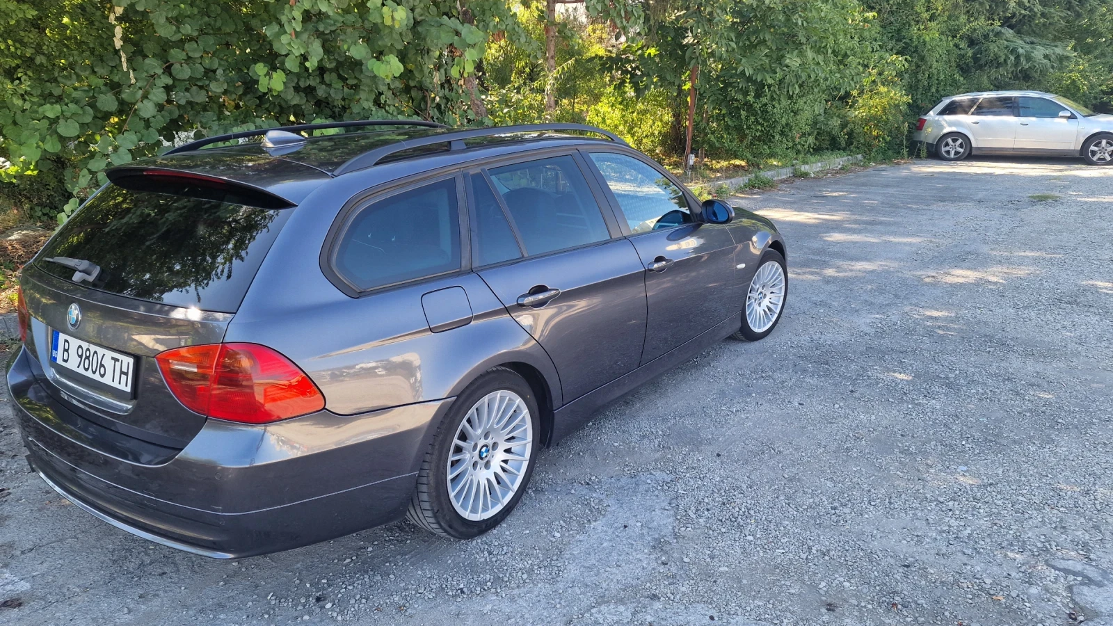 BMW 320, снимка 4 - Автомобили и джипове - 55981122