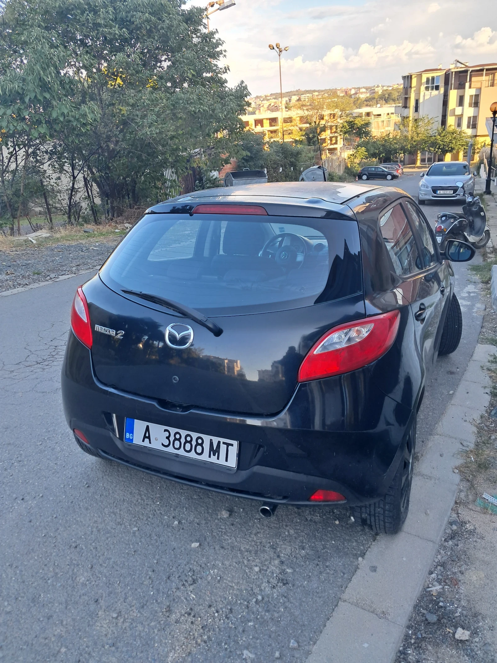 Mazda 2 Газ, снимка 2 - Автомобили и джипове - 56318819