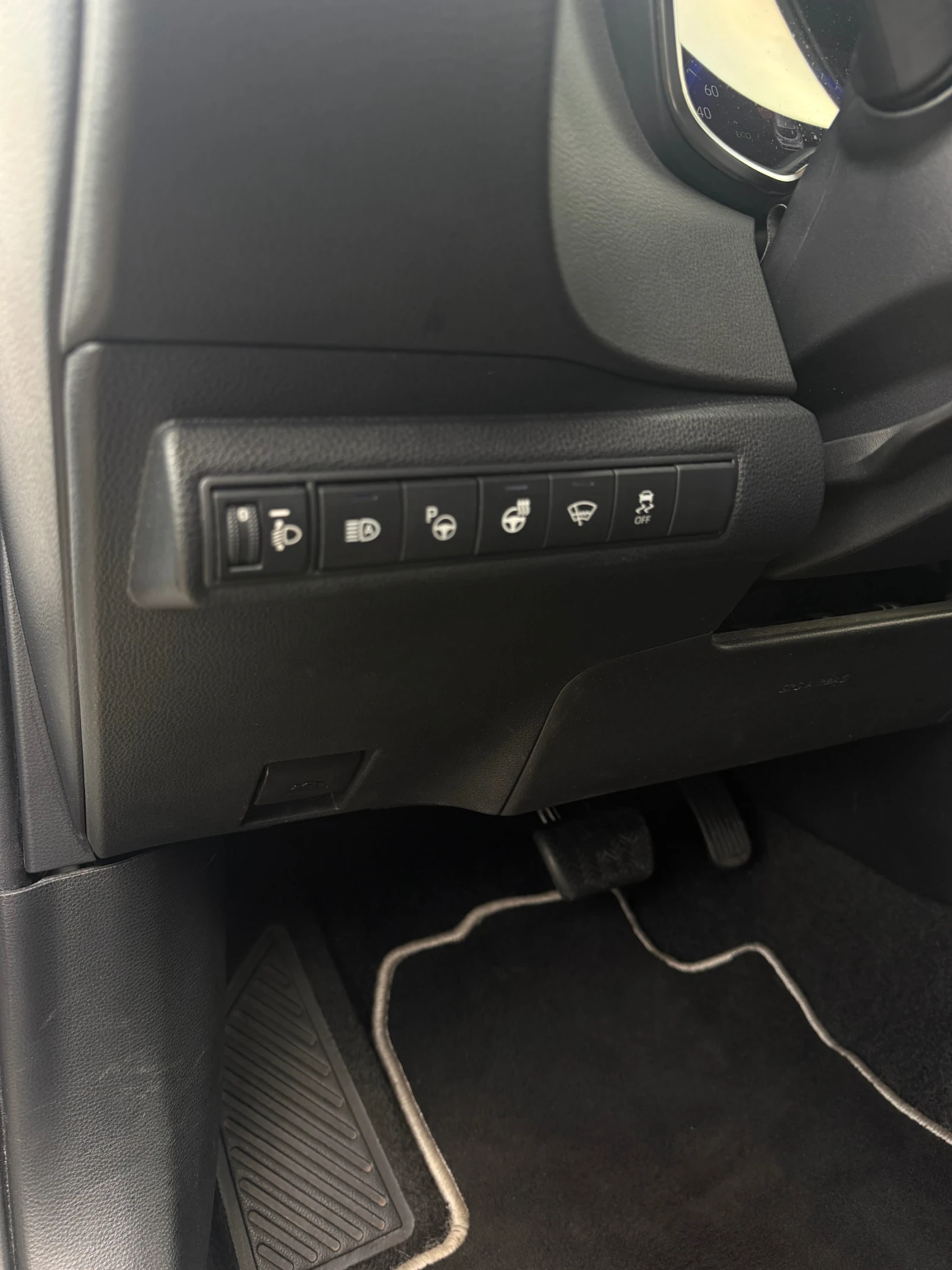 Toyota Corolla, снимка 15 - Автомобили и джипове - 56522026
