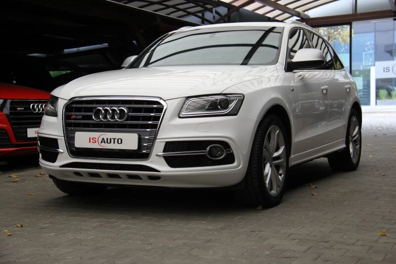 Audi SQ5 Quattro/Panorama/Navi/Подгрев, снимка 1 - Автомобили и джипове - 38353582