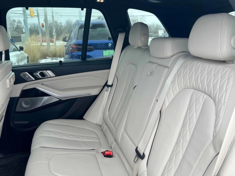BMW X5 xDrive45e 2022 * CARFAX * БЕЗ ПЪРВОНАЧАЛНА ВНОСКА, снимка 11 - Автомобили и джипове - 52644029