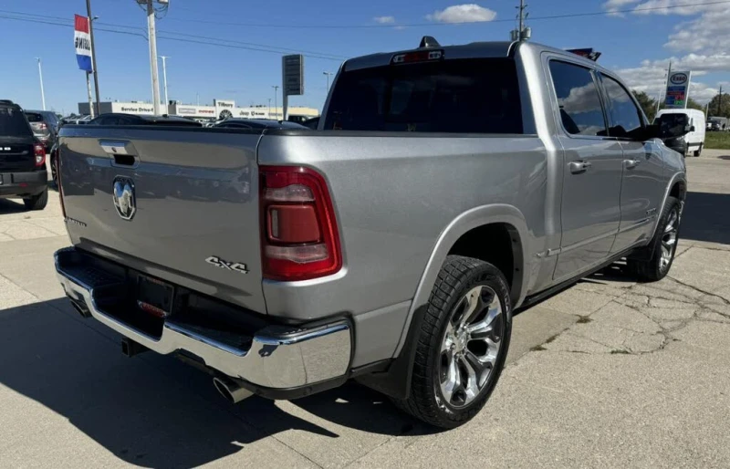 Dodge RAM 1500 Limited Crew Cab 4WD* ПОДГРЕВ* ОБДУХВАНЕ* ПАНО* 36, снимка 5 - Автомобили и джипове - 52708728