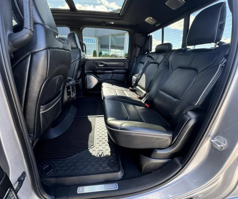 Dodge RAM 1500 Limited Crew Cab 4WD* ПОДГРЕВ* ОБДУХВАНЕ* ПАНО* 36, снимка 9 - Автомобили и джипове - 52708728