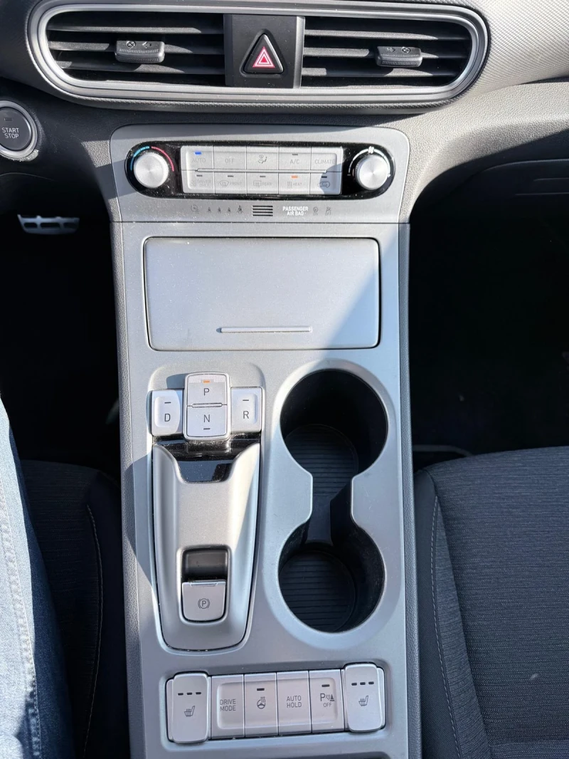 Hyundai Kona, снимка 9 - Автомобили и джипове - 52748313