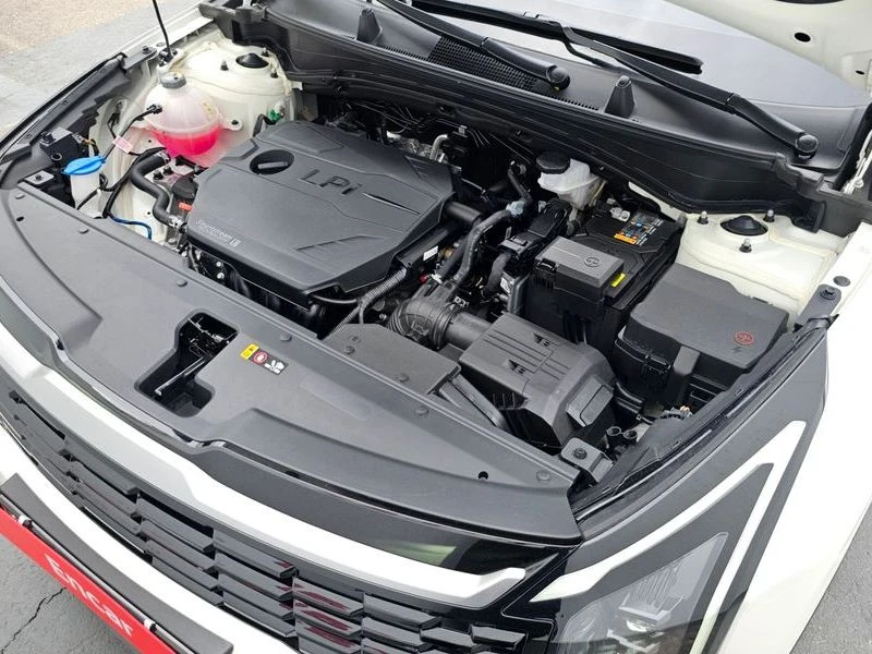 Kia Sportage LPG 2.0 2WD| 156к.с.| ВКЛ.ТЕХНОТЕСТ, снимка 6 - Автомобили и джипове - 55131241