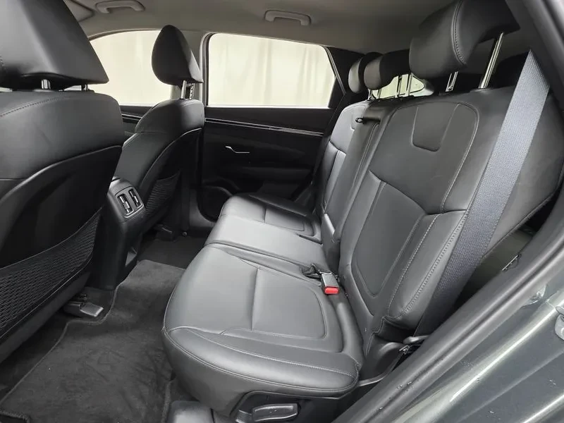 Hyundai Tucson 2.0 2Wd Premium, снимка 12 - Автомобили и джипове - 55936588