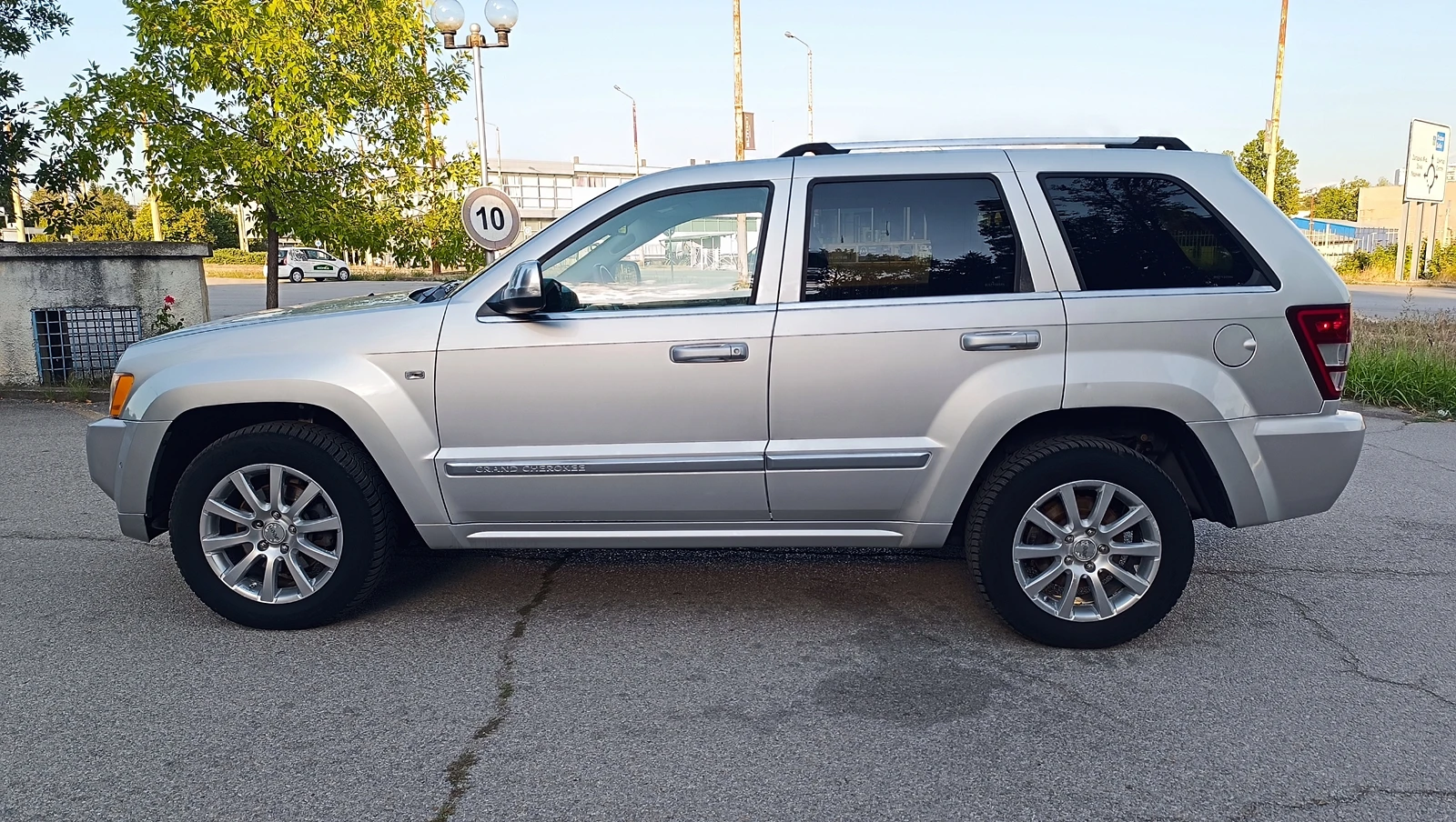Jeep Grand cherokee 3.0CRD Overland - изображение 2