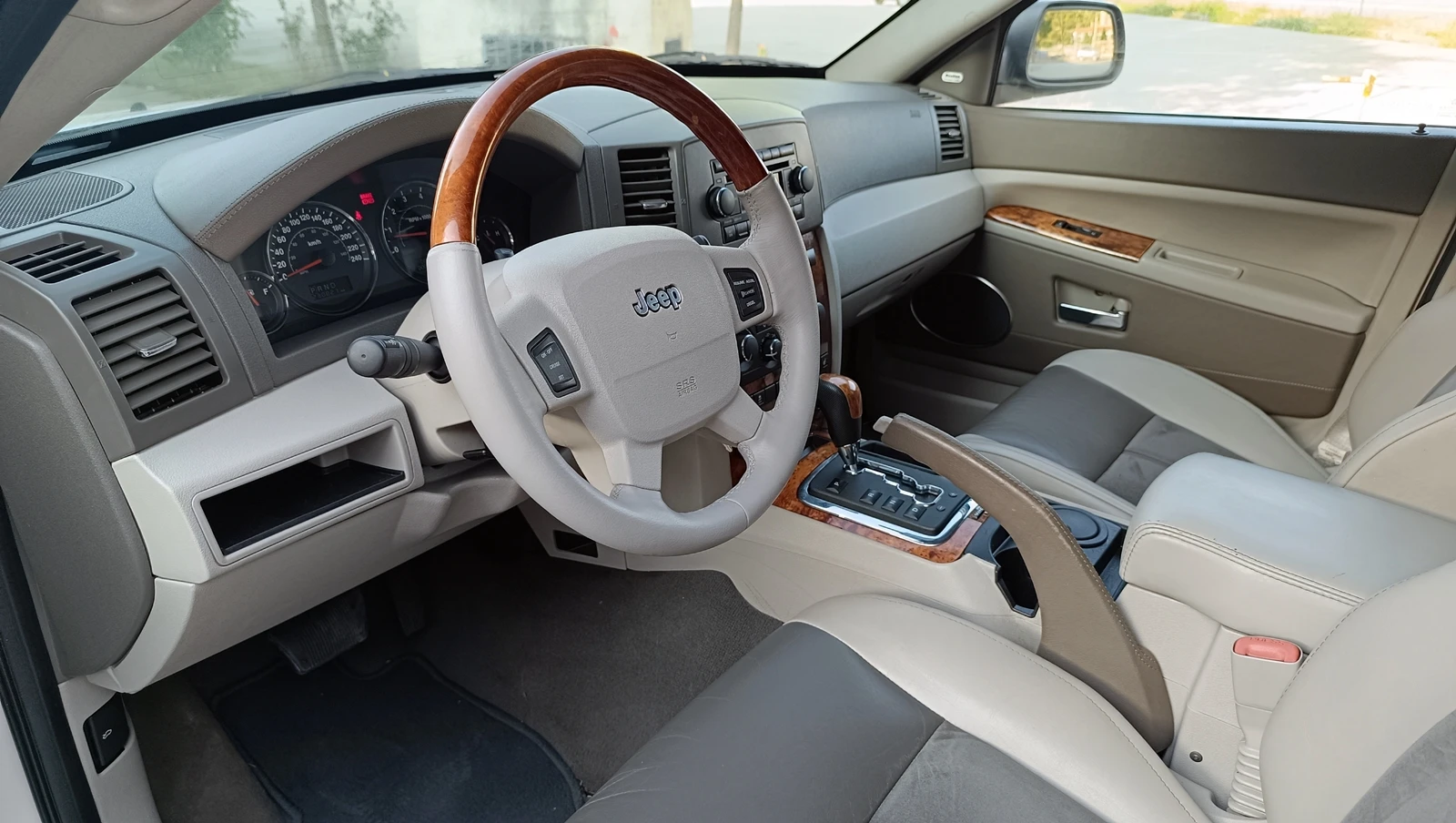 Jeep Grand cherokee 3.0CRD Overland - изображение 8