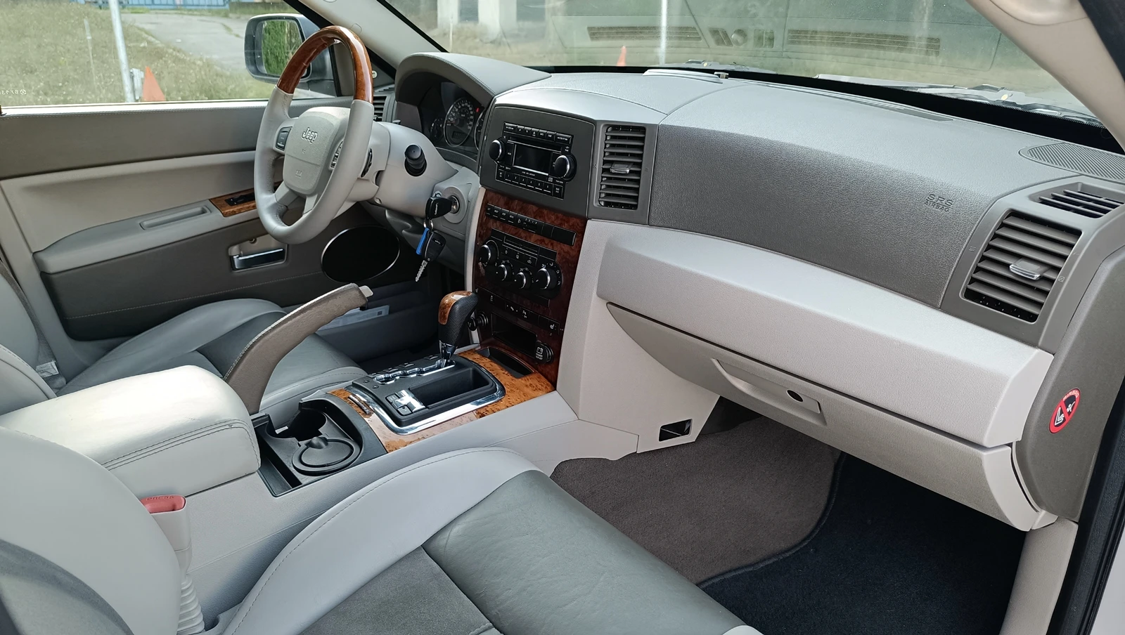 Jeep Grand cherokee 3.0CRD Overland - изображение 9