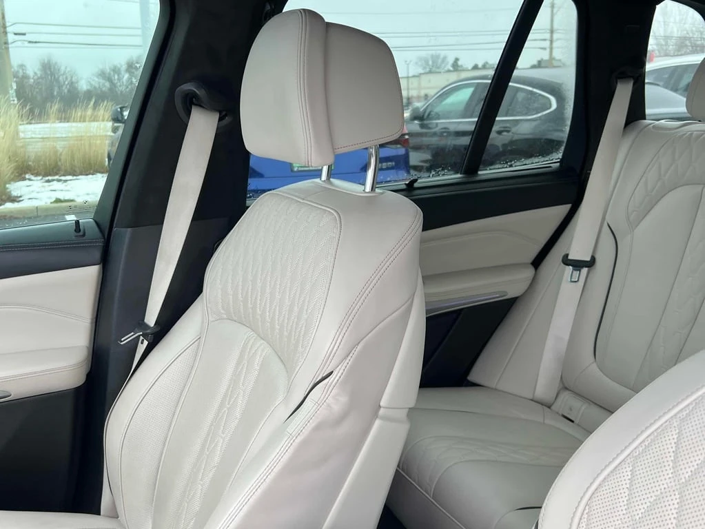 BMW X5 xDrive45e 2022 * CARFAX * БЕЗ ПЪРВОНАЧАЛНА ВНОСКА - изображение 10