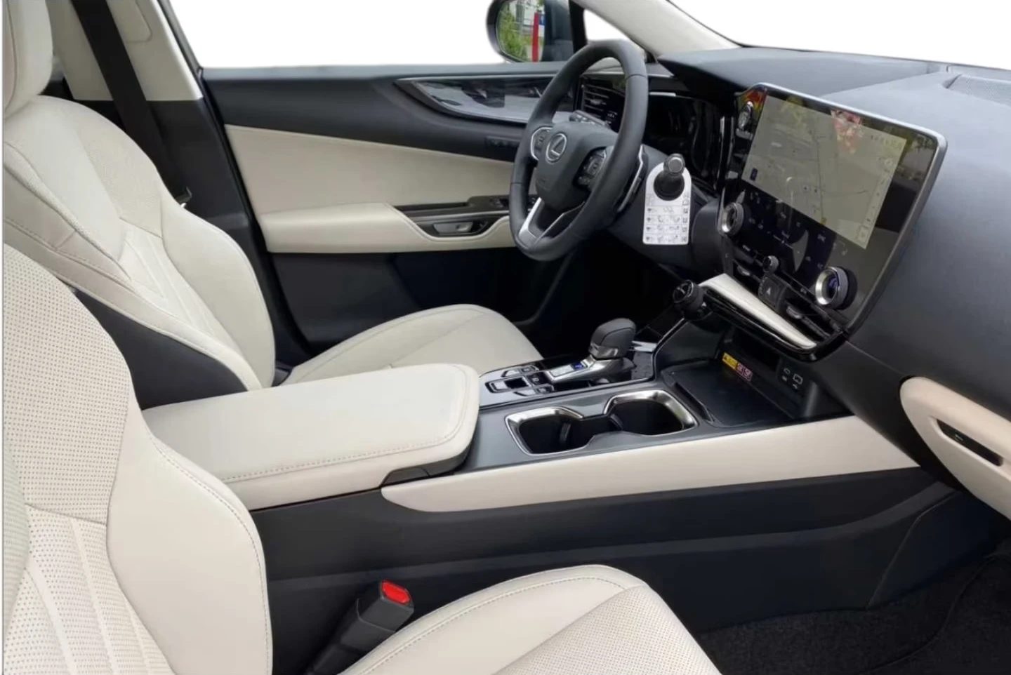 Lexus NX 350h НОВ!/LUXURY/243HP/AWD/PANO/MEMO/CPLAY/360/HUD/859g - изображение 8