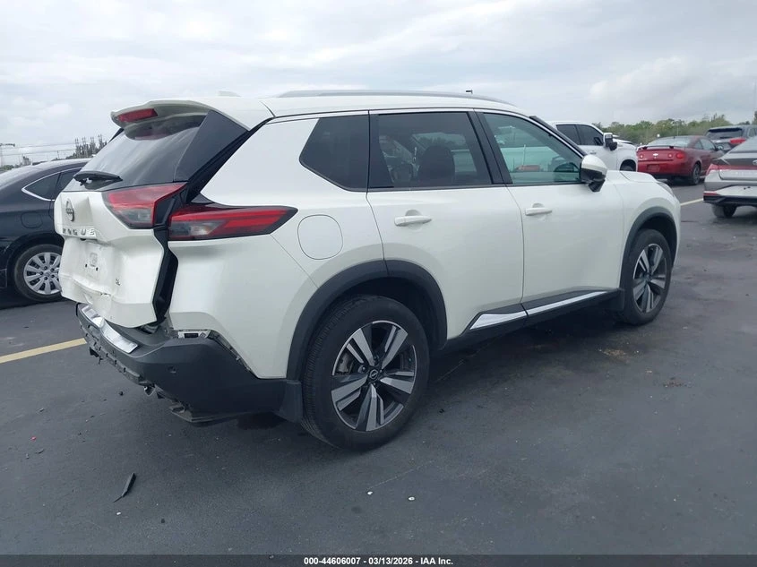 Nissan Rogue 1.5l Sl Fwd, снимка 4 - Автомобили и джипове - 54329591