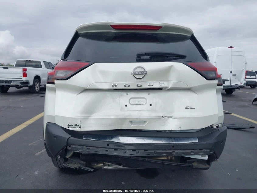 Nissan Rogue 1.5l Sl Fwd, снимка 6 - Автомобили и джипове - 54329591