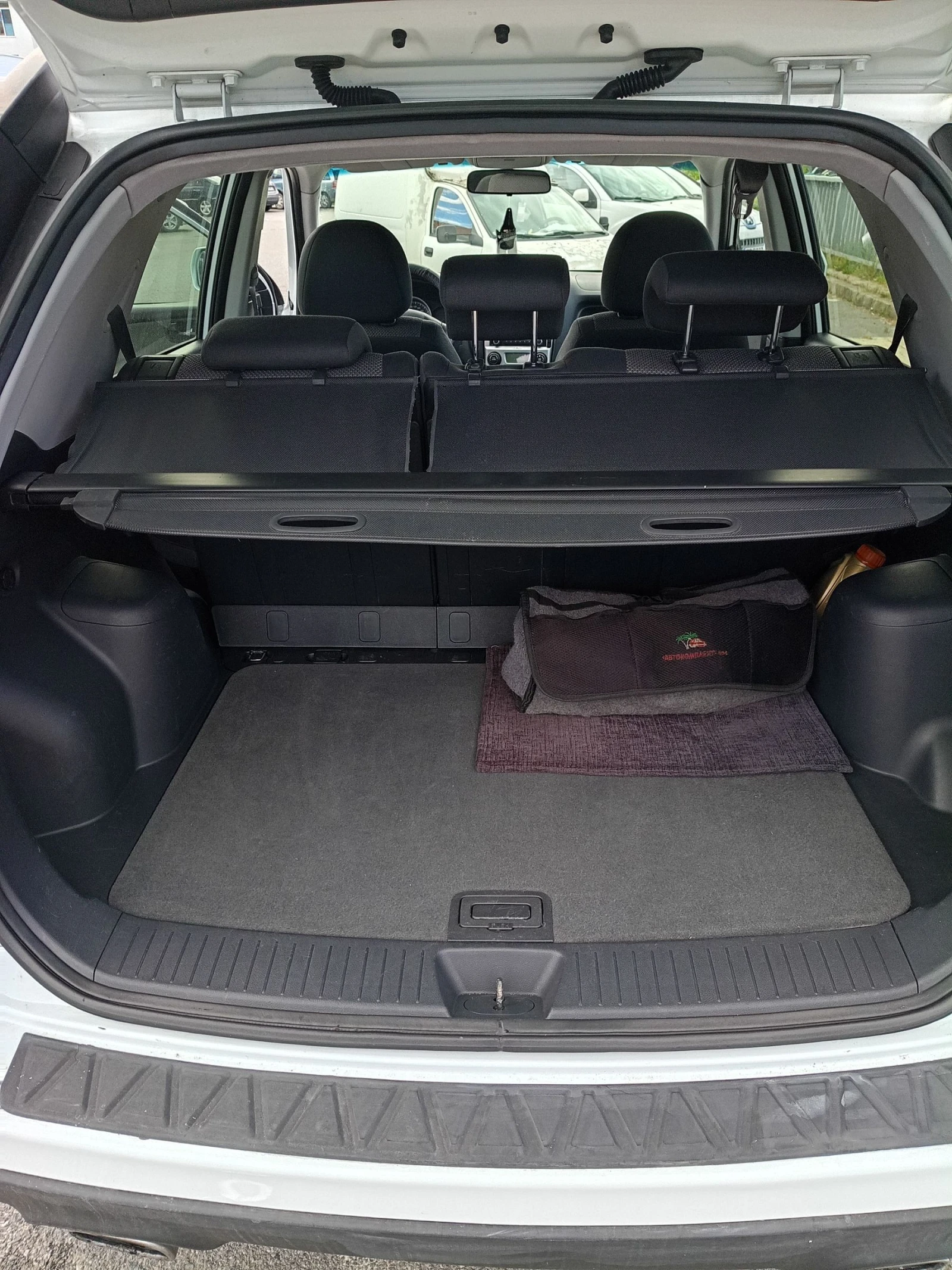Kia Sportage Facelift с газ BRC, снимка 8 - Автомобили и джипове - 54581763